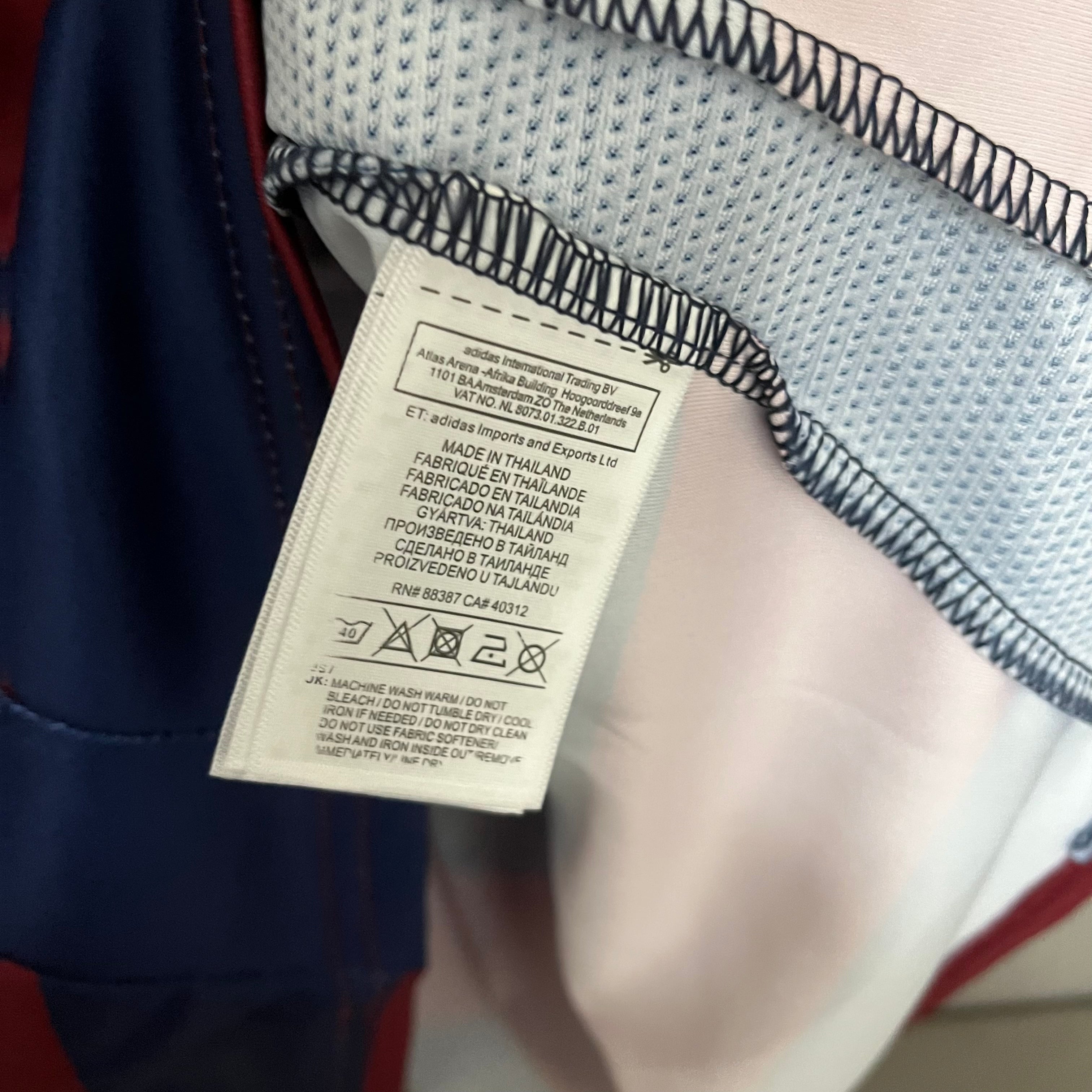 Camisa Newcastle United 24/25 Azul e Vermelha