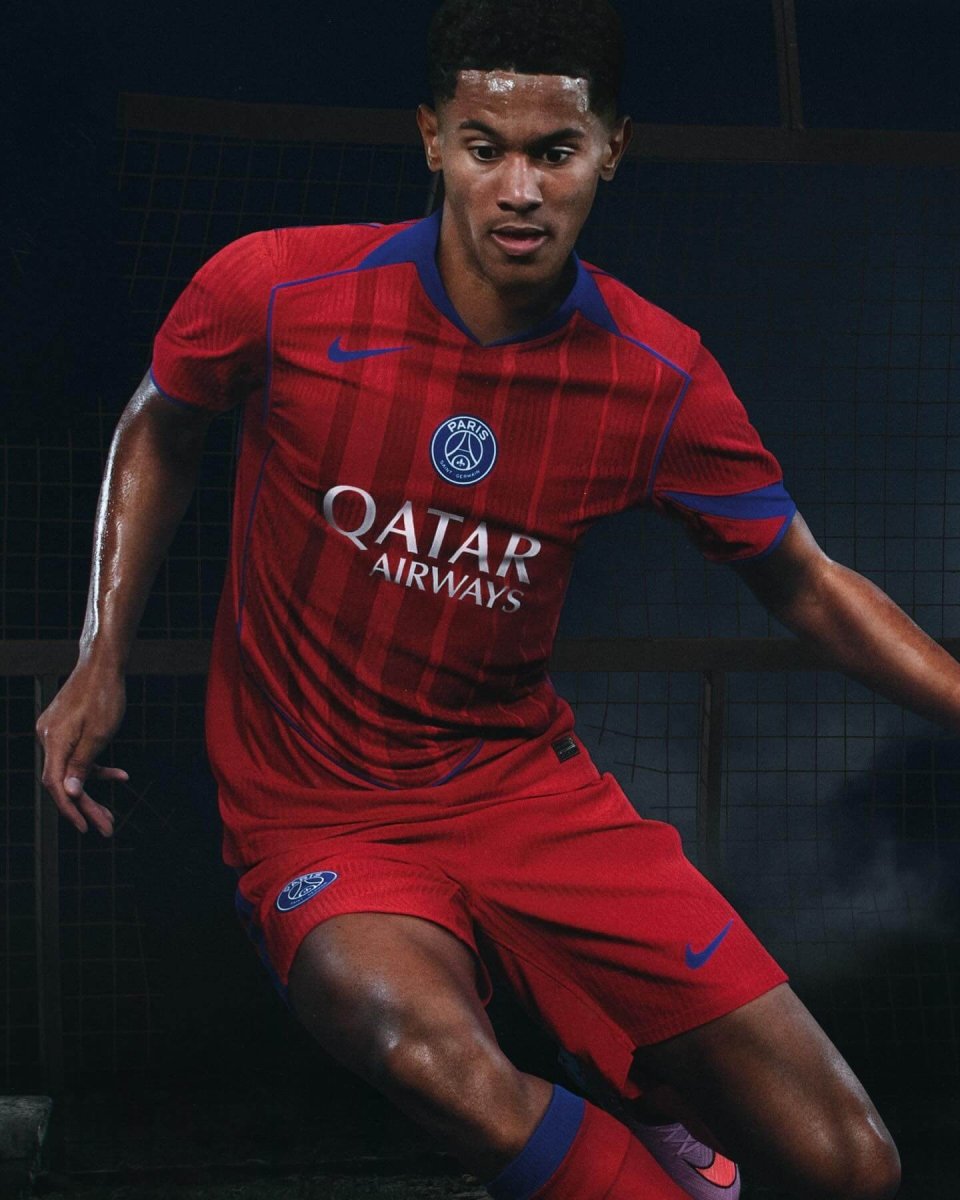 Camisa do Paris saint germain 2025/26 II Vermelha - Jogador